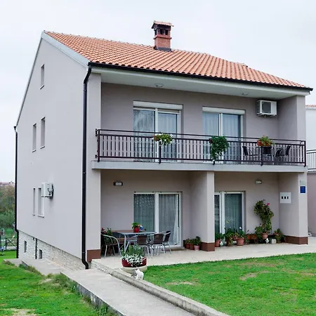 Apartment Silvia 143